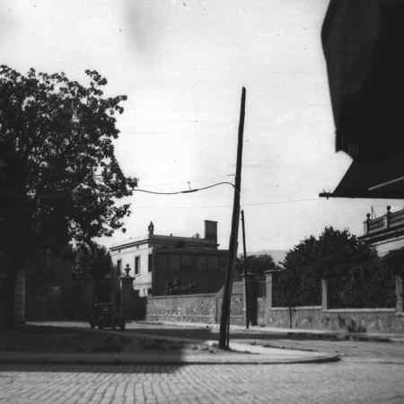 Can Duran o Felò. Arxiu del Districte de Les Corts, AMDC3-338. Bonaventura Batlle i Piera, 1950. 