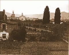 Vista del huerto con el Convento del Buen Consejo al fondo. Archivo Histórico de Les Corts (AHLC).